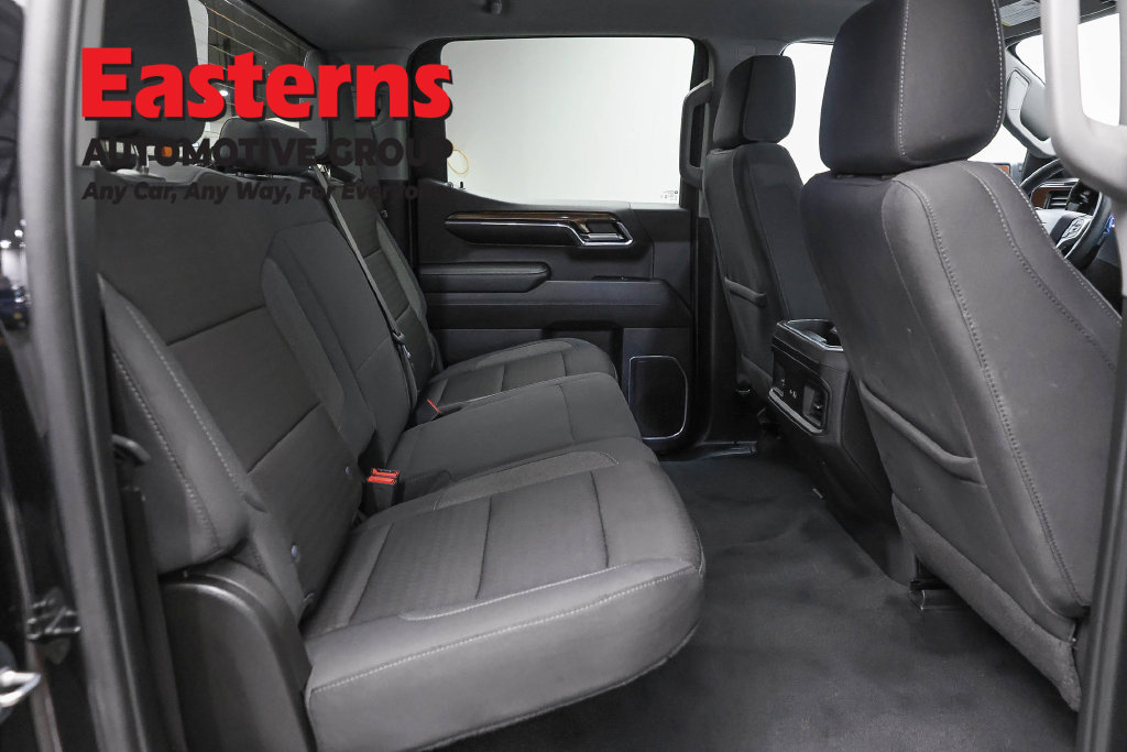 Used 2024 Chevrolet Silverado 1500 RST w/ Z71 Off-Road Package AWD/4WD image 28