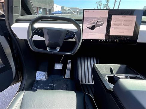 Used 2024 Tesla Cybertruck Cyberbeast image 5