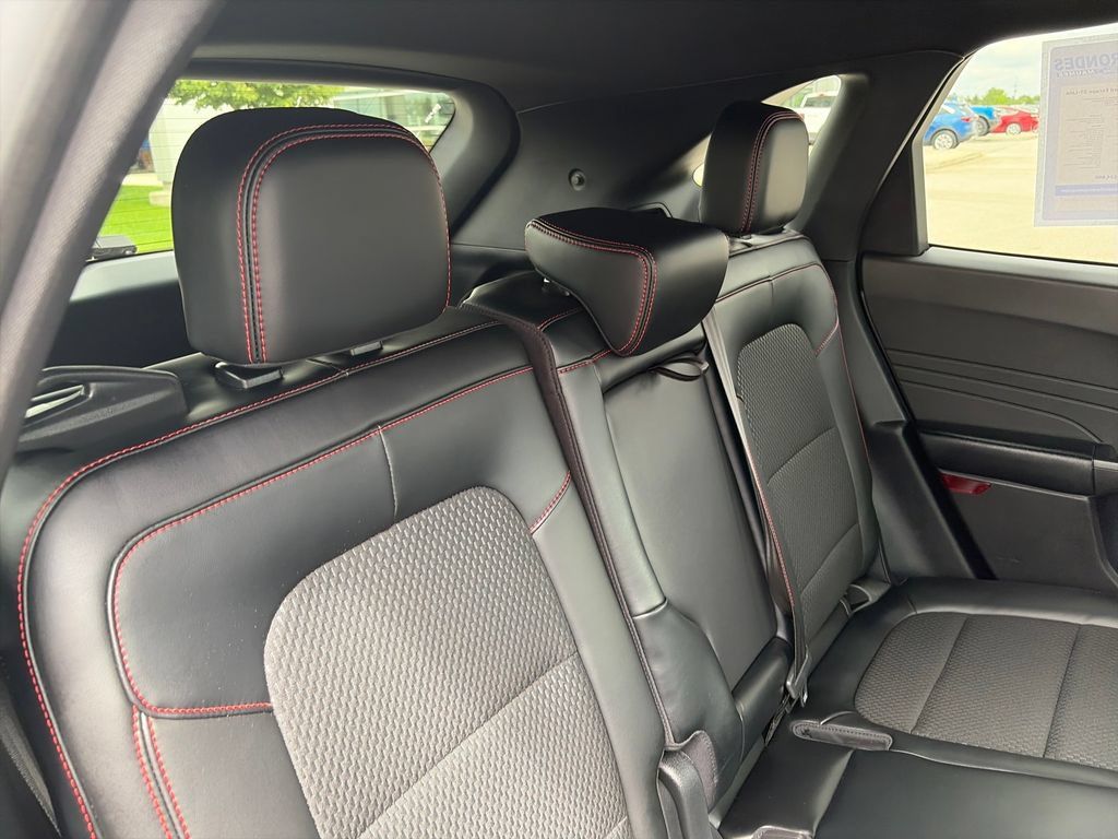 Used 2024 Ford Escape ST-Line w/ Tech Pack #1 AWD/4WD image 32