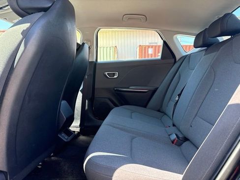 Used 2025 Kia K4 FWD image 14