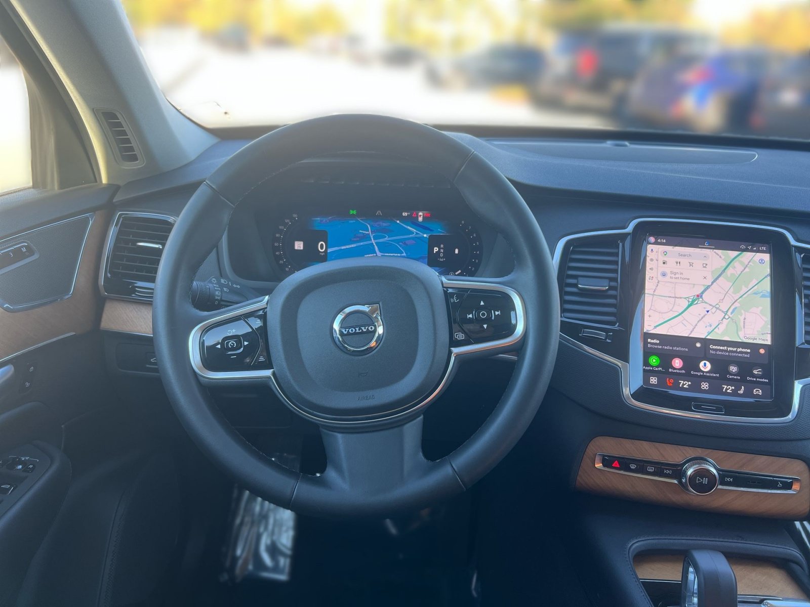 Certified 2024 Volvo XC90 B6 Plus w/ Protection Package Premier AWD/4WD image 16