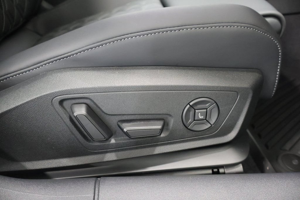Used 2025 Audi S5 Prestige w/ Prestige Package AWD/4WD image 22