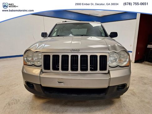Used 2009 Jeep Grand Cherokee Laredo w/ Sun/Sound Group image 2