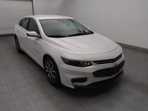 Used 2018 Chevrolet Malibu LT w/ Driver Confidence Package FWD image 13