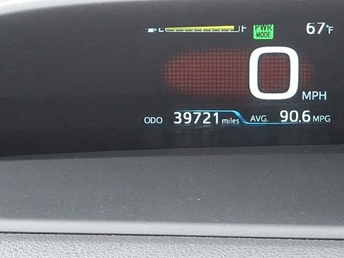 Used 2020 Toyota Prius Prime Limited w/ Carpet Mat Package FWD image 21