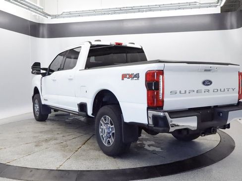 Used 2023 Ford F350 Lariat w/ Lariat Ultimate Package AWD/4WD image 3