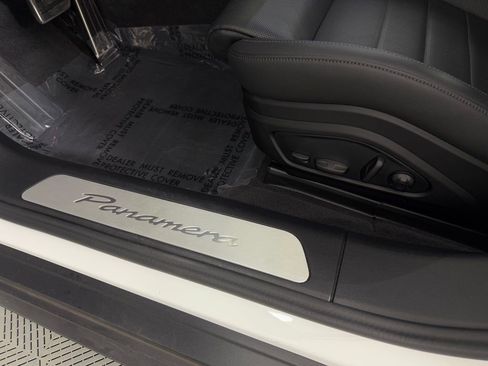 Certified 2025 Porsche Panamera image 24