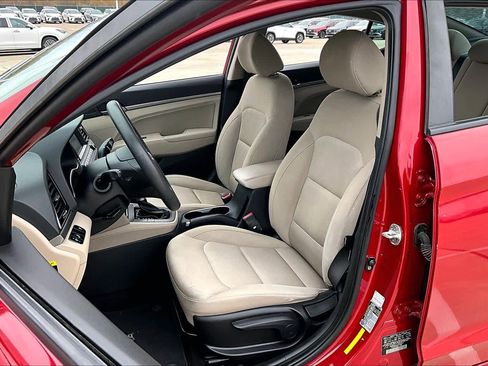 Used 2018 Hyundai Elantra SEL w/ Cargo Package image 8