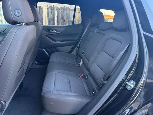 Used 2025 Chevrolet Equinox LT image 38