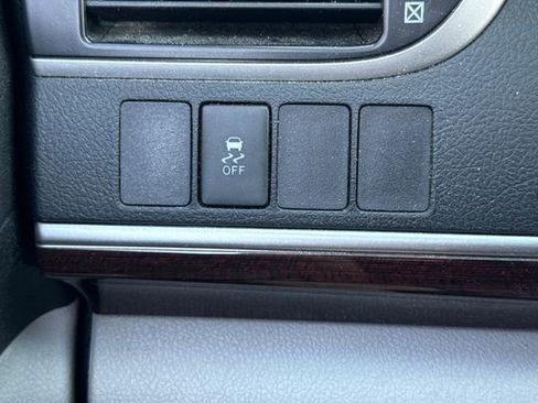 Used 2014 Toyota Camry XLE image 33