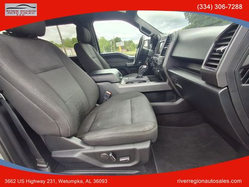 Used 2018 Ford F150 XLT w/ Equipment Group 302A Luxury AWD/4WD image 12