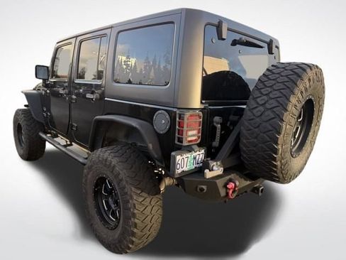 Used 2017 Jeep Wrangler Unlimited Sahara w/ Max Tow Package image 3