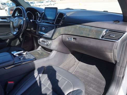 Used 2018 Mercedes-Benz GLE 350 4MATIC image 32