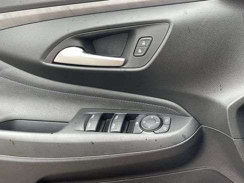 New 2026 Buick Envista Sport Touring FWD image 24