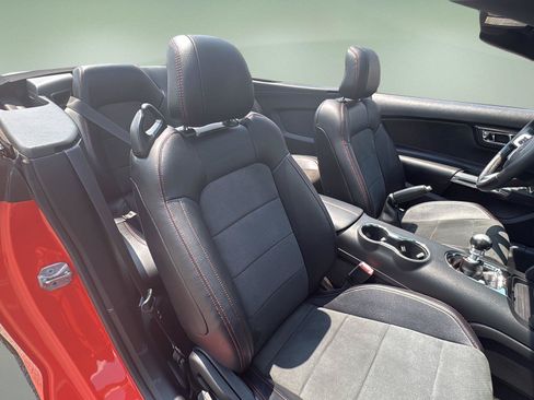 Used 2016 Ford Mustang GT Premium w/ Equipment Group 401A RWD image 22
