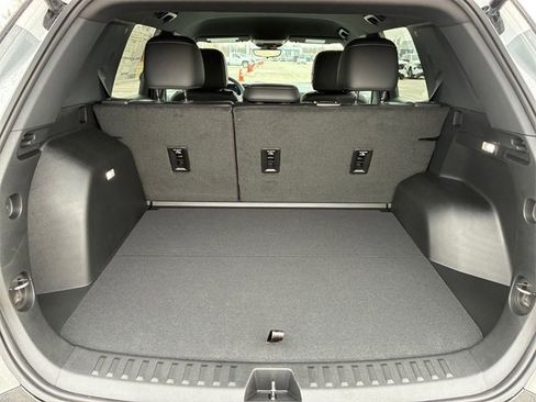 New 2026 Chevrolet Equinox LT w/ Convenience Package II image 16