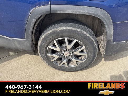 Used 2023 GMC Acadia SLT w/ Technology Package image 29