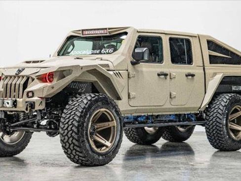 Used 2023 Jeep Gladiator Sport image 18