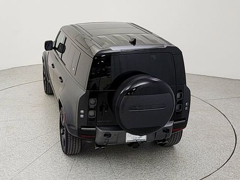 Certified 2023 Land Rover Defender 110 image 36