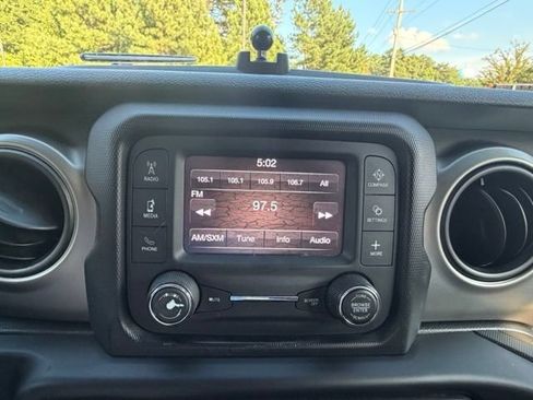Used 2020 Jeep Wrangler Unlimited Sport S AWD/4WD image 9