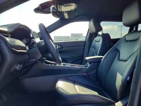 New 2026 Jeep Compass Limited image 20