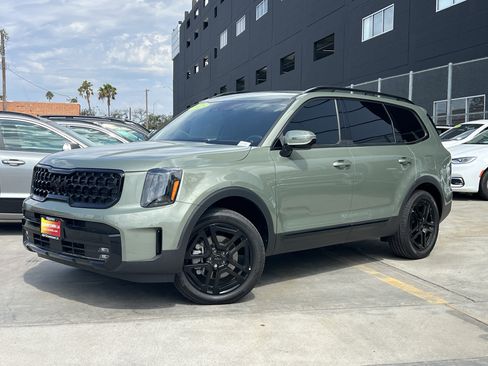 Certified 2025 Kia Telluride SX Prestige X-Line AWD/4WD image 2