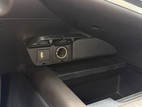 Used 2023 Toyota Camry SE FWD image 23