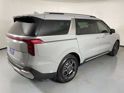 New 2026 Kia Carnival SX image 8