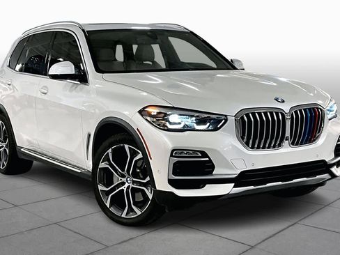 Used 2019 BMW X5 xDrive40i w/ Premium Package 2 image 3