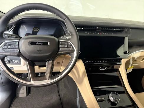 New 2026 Jeep Grand Cherokee Limited AWD/4WD image 28
