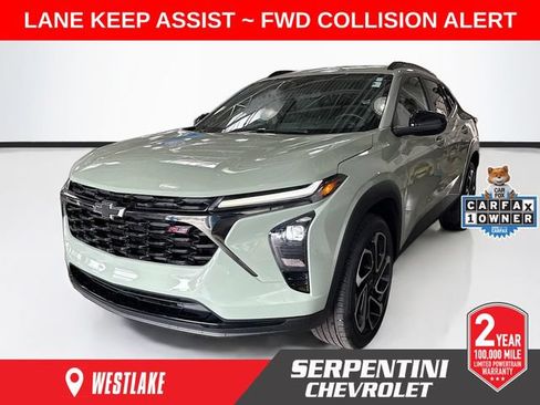 Used 2024 Chevrolet Trax RS FWD image 1