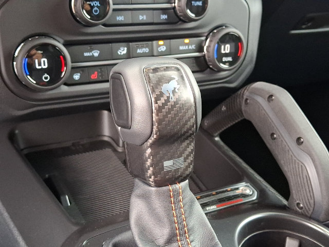 New 2026 Ford Bronco Raptor w/ Interior Carbon Fiber Pack AWD/4WD image 17