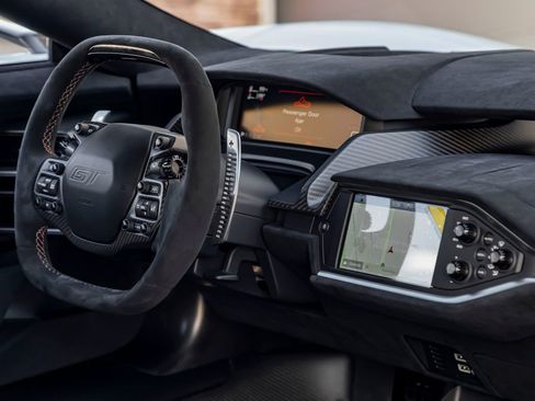 Used 2019 Ford GT RWD image 36