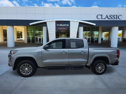 Used 2024 Chevrolet Colorado LT w/ LT Convenience Package RWD image 4