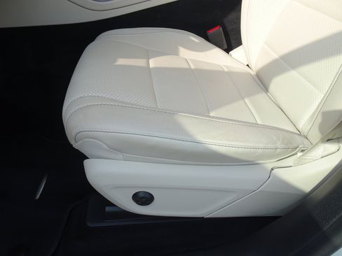Used 2021 Mercedes-Benz GLE 350 4MATIC image 14