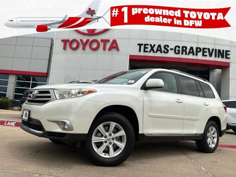 Used 2012 Toyota Highlander SE FWD image 1