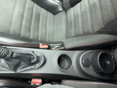 Used 2018 Alfa Romeo 4C Spider image 23