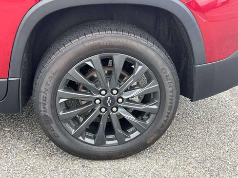Used 2023 Chevrolet Traverse RS AWD/4WD image 9