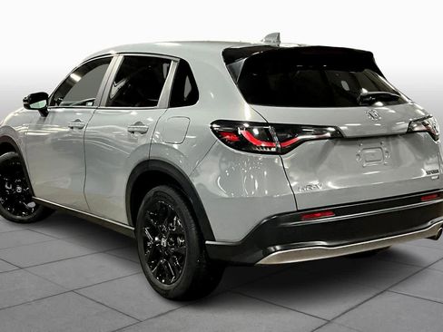 Used 2023 Honda HR-V Sport image 11