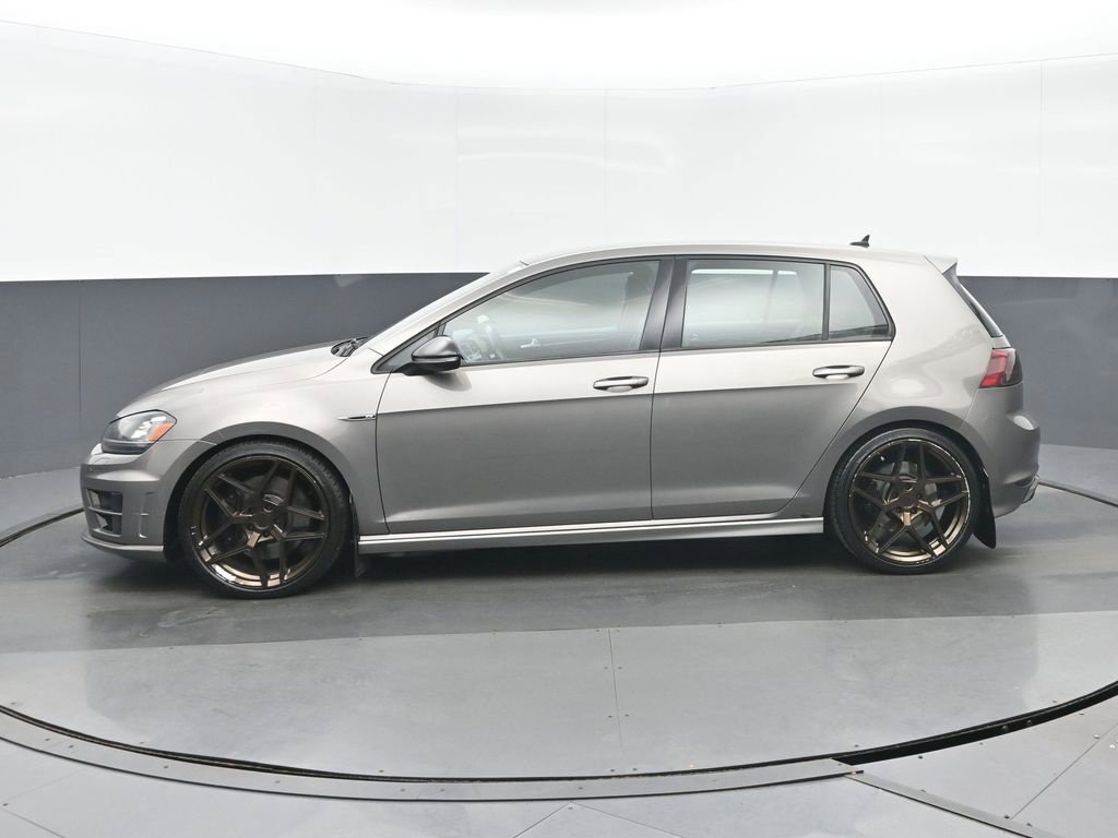 Used 2017 Volkswagen Golf R 4-Door AWD/4WD image 6
