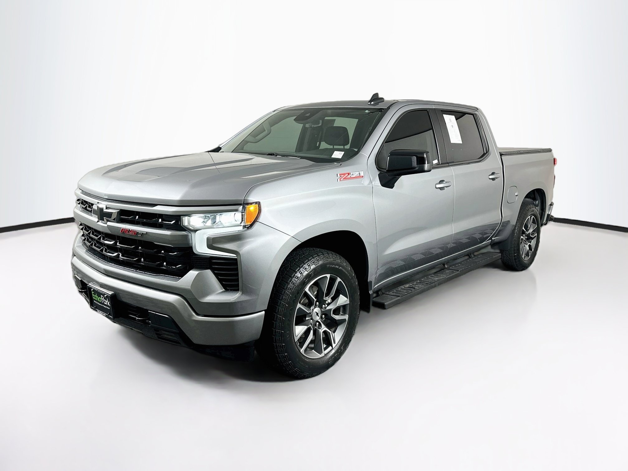 Used 2023 Chevrolet Silverado 1500 RST w/ Z71 Off-Road Package AWD/4WD image 3