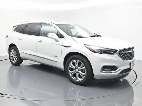 Used 2019 Buick Enclave Avenir w/ Avenir Technology Package AWD/4WD image 5