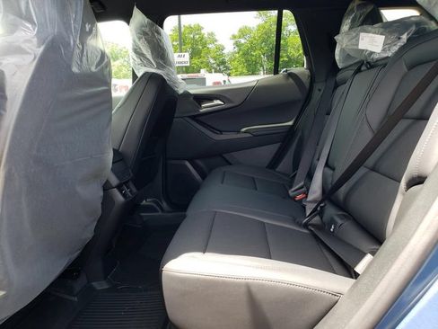 New 2026 Chevrolet Equinox LT w/ Convenience Package II AWD/4WD image 7