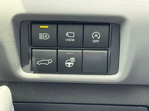 Used 2026 Toyota Highlander Platinum AWD/4WD image 28