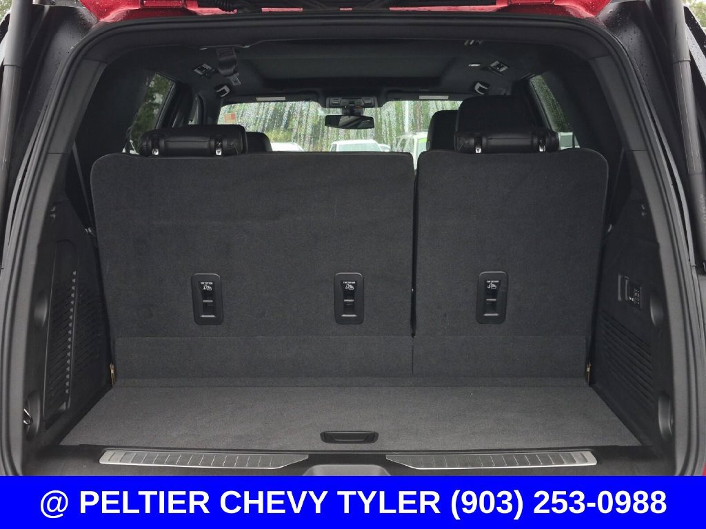 Used 2022 Chevrolet Tahoe RST w/ Luxury Package RWD image 9