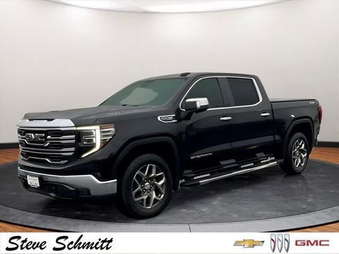 Certified 2022 GMC Sierra 1500 SLT w/ SLT Premium Package image 4