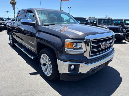 Used 2014 GMC Sierra 1500 SLT w/ SLT Crew Cab Value Package RWD image 10
