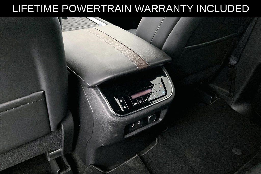 Used 2025 Nissan Armada SL AWD/4WD image 31