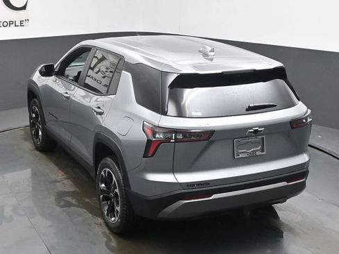New 2026 Chevrolet Equinox LT w/ Convenience Package II FWD image 19