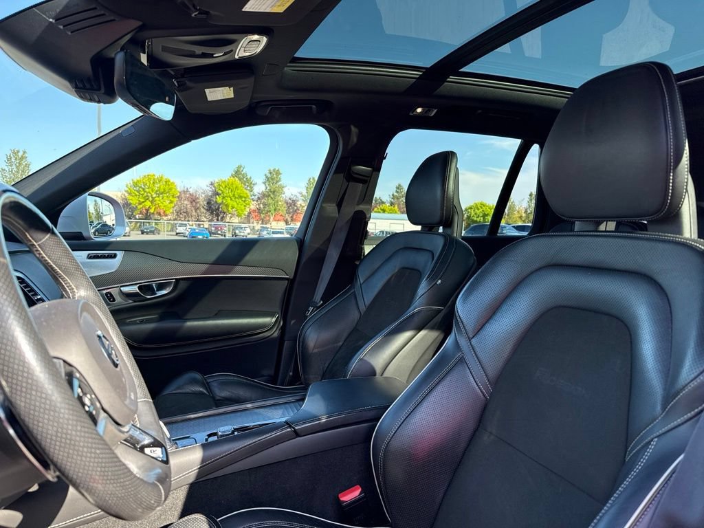 Used 2018 Volvo XC90 T8 R-Design w/ Convenience Package AWD/4WD image 9